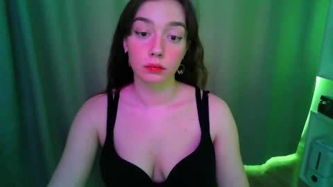 effie_balconii online show from May 2026 12:00:01 PM