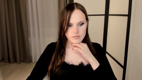 Effie Mur online show from March 2026 09:32:02 PM