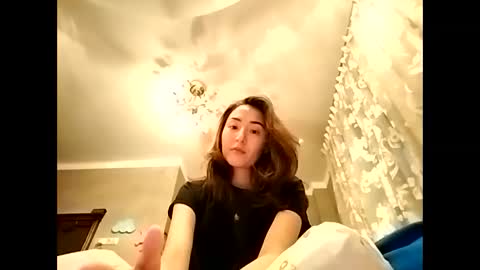 Effy online show from December 2024 02:41:02 PM