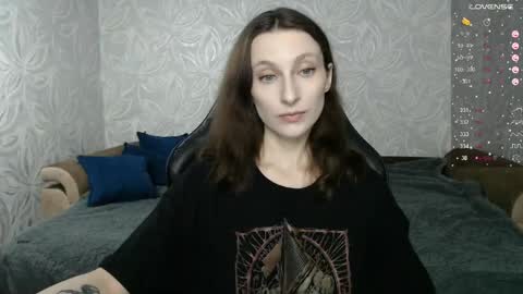Snapshot of effy_gray chatting on April 2026 07:52:01 PM Anna online show from April 2026 07:52:01 PM