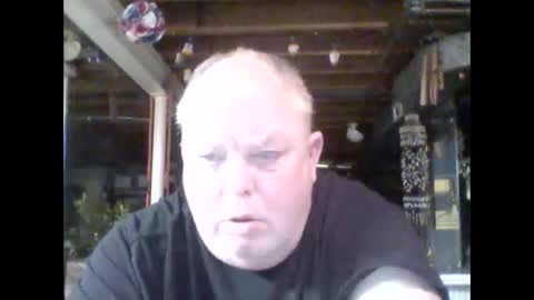 Snapshot of efriff chatting on April 2026 10:18:02 AM efriff online show from April 2026 10:18:02 AM