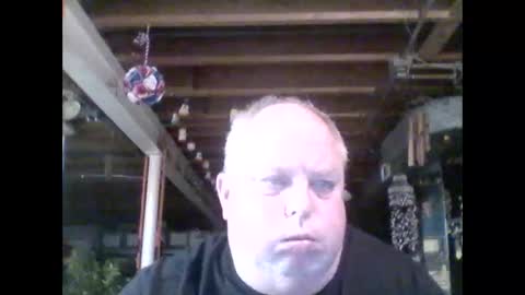 Snapshot of efriff chatting on May 2026 01:00:01 AM efriff online show from May 2026 01:00:01 AM