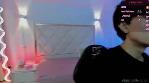 eidan_tay online show from April 2026 07:37:01 PM