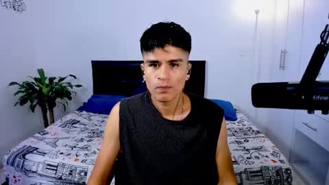 eiden_allenx1 online show from December 2024 07:24:02 PM