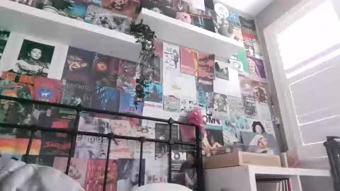 eighte3nyroldfag online show from March 2026 06:57:01 PM