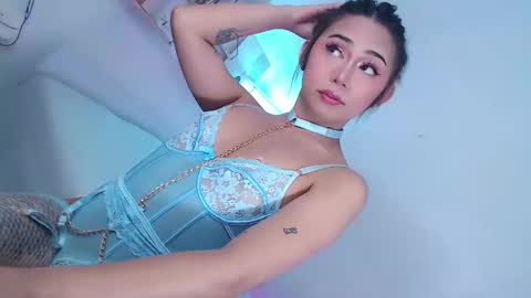 Snapshot of eilleh_loure chatting on October 2025 12:42:02 PM Eilleh online show from October 2025 12:42:02 PM