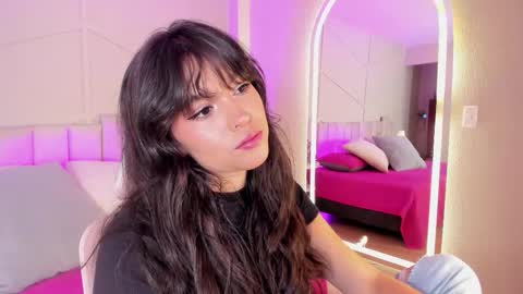 eimmy_bm online show from October 2025 07:25:01 PM