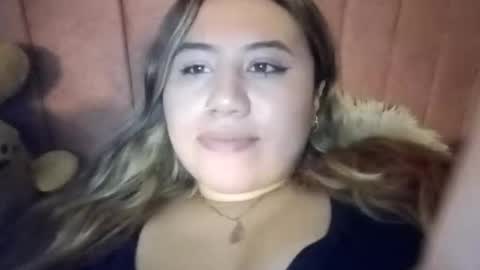 EIMY   MODEL INDEPENDENT online show from February 2026 04:09:01 AM