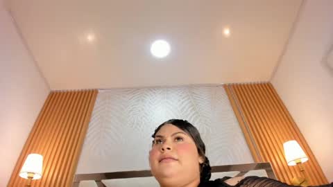 Eimy  online show from April 2026 05:11:01 AM