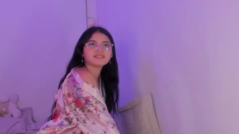 Snapshot of eimy_leny_ chatting on September 2025 02:22:02 AM EIMY online show from September 2025 02:22:02 AM