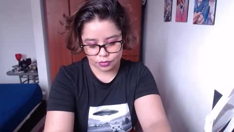 Snapshot of eimy_saenzz chatting on November 2025 08:32:01 PM eimy_saenzz online show from November 2025 08:32:01 PM