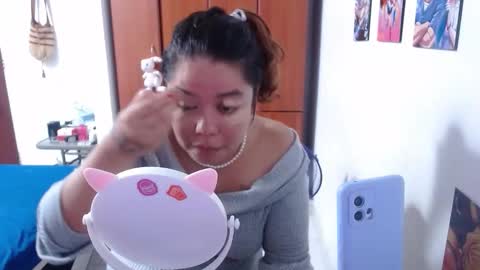 eimy_saenzz online show from January 2026 10:58:02 PM