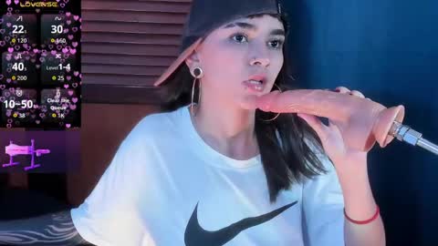 eimy_salome15 online show from May 2026 06:02:02 PM