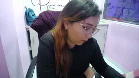 Snapshot of eireneninon chatting on December 2024 01:39:01 AM Eirene online show from December 2024 01:39:01 AM