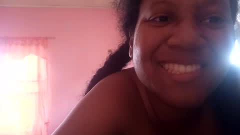 Eirondra Valeen online show from October 2025 02:17:02 PM