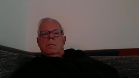 eisbaer1957 online show from October 2025 07:20:02 AM