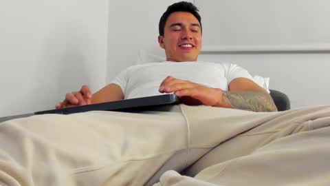 EITHAN CONOR online show from March 2026 03:44:01 AM