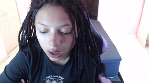 eiviiy1609 online show from December 2025 01:42:01 PM