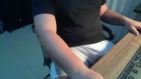 Snapshot of ekudemic chatting on December 2024 06:20:02 AM Juan Pablo M online show from December 2024 06:20:02 AM