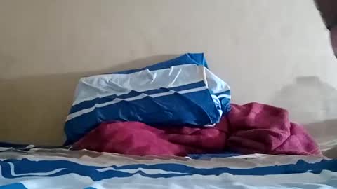 Snapshot of el131140 chatting on December 2024 07:56:01 PM Sebastin online show from December 2024 07:56:01 PM