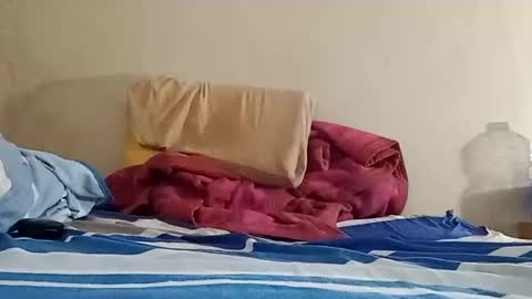 Snapshot of el131140 chatting on November 2025 07:30:02 AM Sebastin online show from November 2025 07:30:02 AM