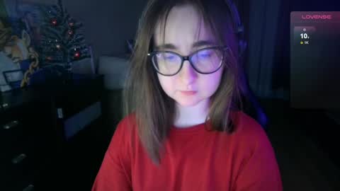 Snapshot of el_sweety chatting on December 2024 03:33:02 PM If you like it when I meow give me a thumbs up online show from December 2024 03:33:02 PM