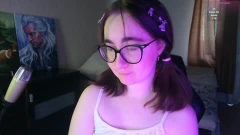 Snapshot of el_sweety chatting on January 2025 09:55:01 AM If you like it when I meow give me a thumbs up online show from January 2025 09:55:01 AM