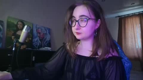 Snapshot of el_sweety chatting on February 2025 10:17:02 AM If you like it when I meow give me a thumbs up online show from February 2025 10:17:02 AM