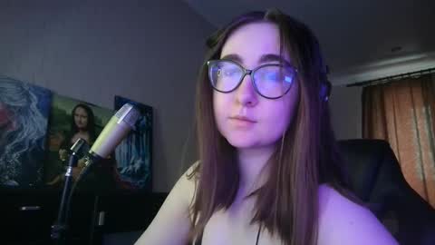 Snapshot of el_sweety chatting on March 2025 12:06:02 PM If you like it when I meow give me a thumbs up online show from March 2025 12:06:02 PM