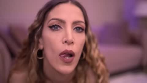 Ella online show from November 2025 06:02:02 AM