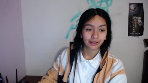 Snapshot of elaine_sun chatting on December 2024 04:03:02 AM Elaine eli online show from December 2024 04:03:02 AM