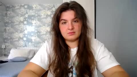 Elanis online show from April 2026 11:26:02 AM