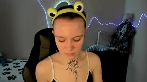 elastikiss online show from April 2026 04:55:01 AM