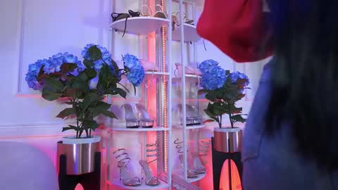 Elasummeer online show from February 2026 01:33:02 PM