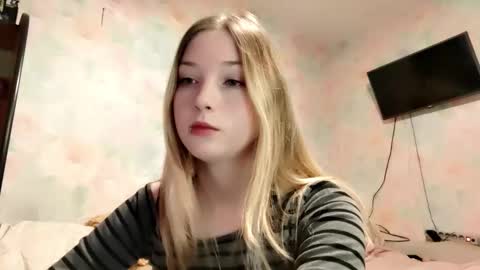 MIa online show from April 2026 06:58:02 AM