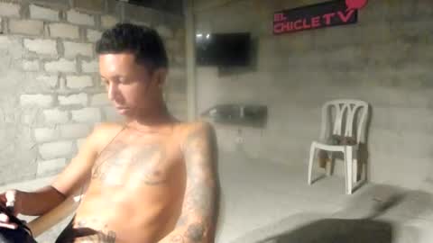 Snapshot of elchicletv chatting on December 2024 09:49:01 AM El CHICLE TV - SHOW online show from December 2024 09:49:01 AM