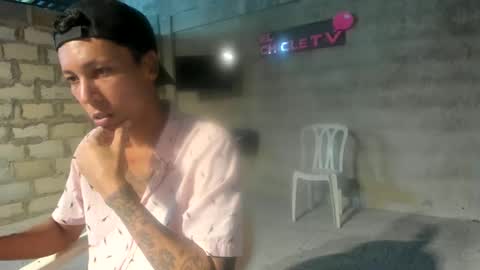 Snapshot of elchicletv chatting on January 2025 02:25:01 AM El CHICLE TV - SHOW online show from January 2025 02:25:01 AM