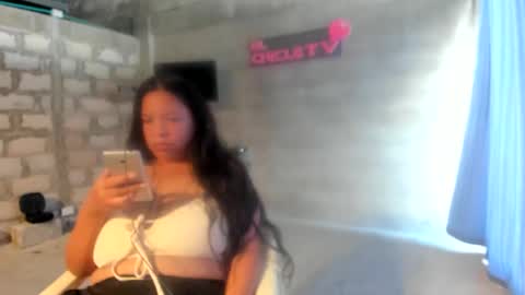 Snapshot of elchicletv chatting on January 2025 04:26:01 PM El CHICLE TV - SHOW online show from January 2025 04:26:01 PM