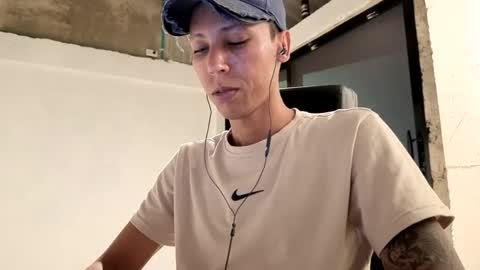 Snapshot of elchicletv chatting on October 2025 10:01:01 AM El CHICLE TV - SHOW online show from October 2025 10:01:01 AM