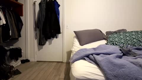 Snapshot of elckdog chatting on January 2025 06:07:01 AM elckdog online show from January 2025 06:07:01 AM