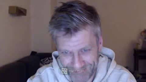 Snapshot of elculiador2207 chatting on January 2025 10:58:02 PM Timm online show from January 2025 10:58:02 PM