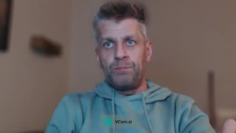 Snapshot of elculiador2207 chatting on September 2025 10:13:01 PM Timm online show from September 2025 10:13:01 PM