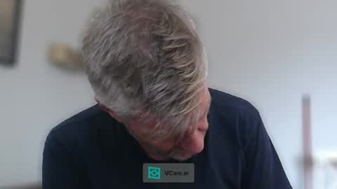 Snapshot of elculiador2207 chatting on September 2025 10:09:02 AM Timm online show from September 2025 10:09:02 AM