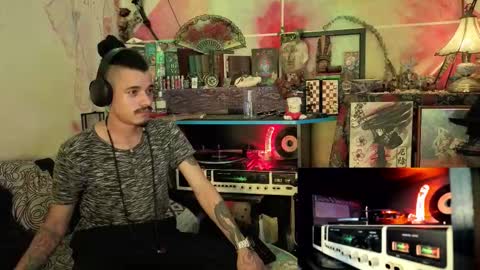 Snapshot of eleazar_blake chatting on November 2025 07:25:01 PM Sir Eleazar online show from November 2025 07:25:01 PM