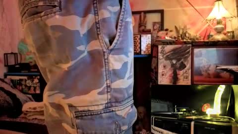 Snapshot of eleazar_blake chatting on November 2025 05:32:02 AM Sir Eleazar online show from November 2025 05:32:02 AM