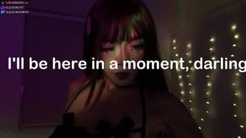 ELECKTRA online show from October 2025 03:25:01 AM