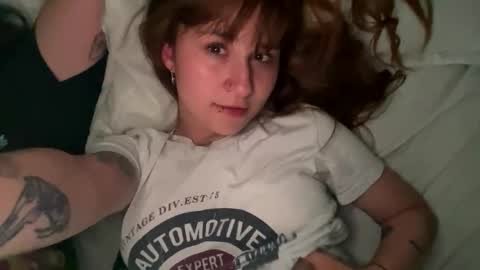 Snapshot of electra_kuznetsova chatting on April 2026 06:54:01 AM Im Meleena online show from April 2026 06:54:01 AM