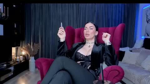 Snapshot of elektravelvet chatting on February 2025 06:45:01 AM ElektraSheDemon online show from February 2025 06:45:01 AM