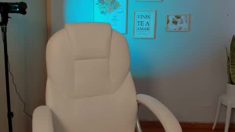 Elena online show from January 2025 09:01:01 PM