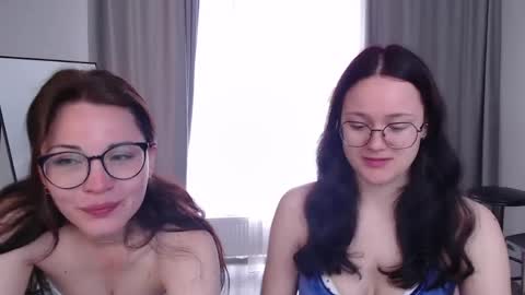 Snapshot of elena_vysotskaya chatting on May 2026 07:06:02 AM Elena online show from May 2026 07:06:02 AM
